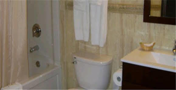 Talbot Trail Inn & Suites Leamington Esterno foto