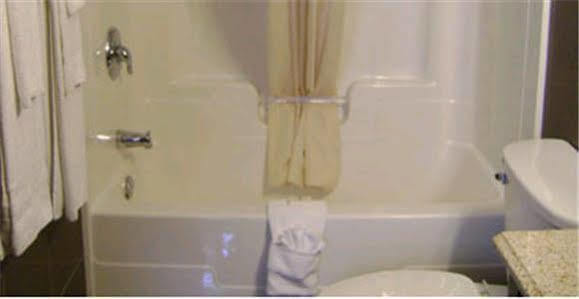 Talbot Trail Inn & Suites Leamington Esterno foto